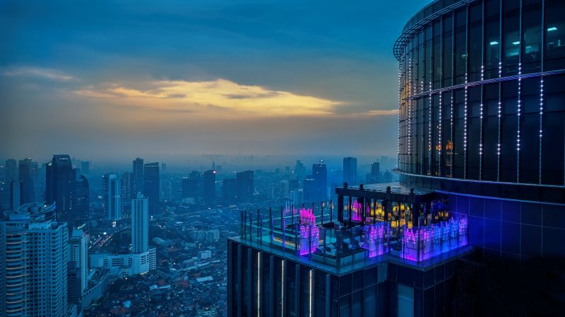 Sparkling New Year Above the City at Henshin