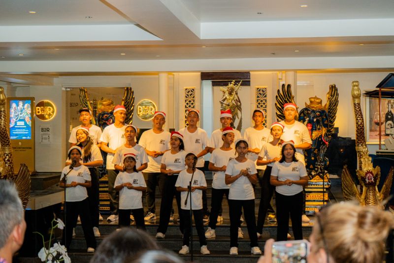 Panti Salam Choir Celebrates with Intercontinental Jimbaran