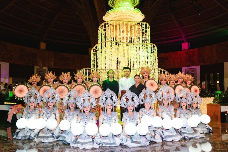Sofitel Bali Nusa Dua Beach Resort Unveils Segara Gunung Christmas Tree in Collaboration with Marmar Herayukti and Naluri Manca