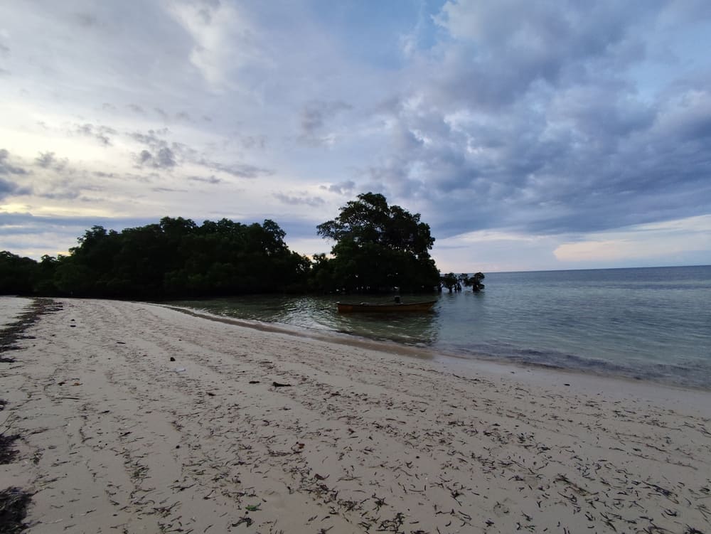 Walakiri Beach