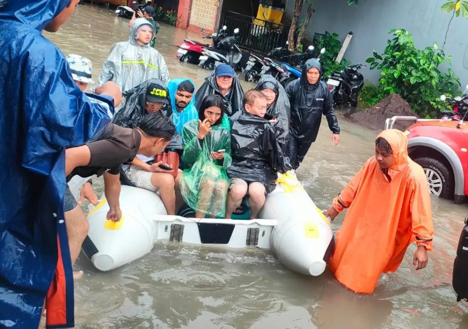 One Foreigner Dies in Bali Floods, Identification Still Underway