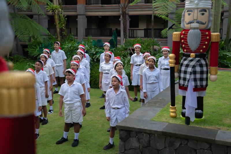 a children’s choir from Yayasan Widya Guna