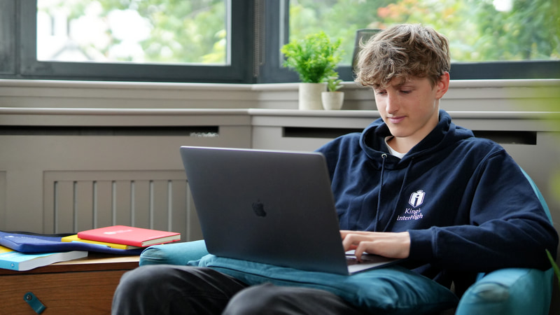 online world-class education 