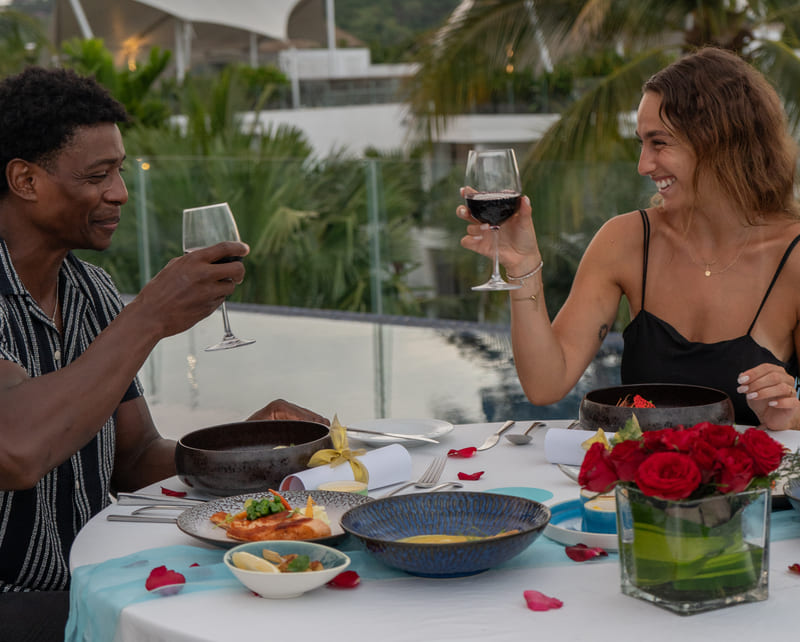 Avec Amour Romantic Dinner