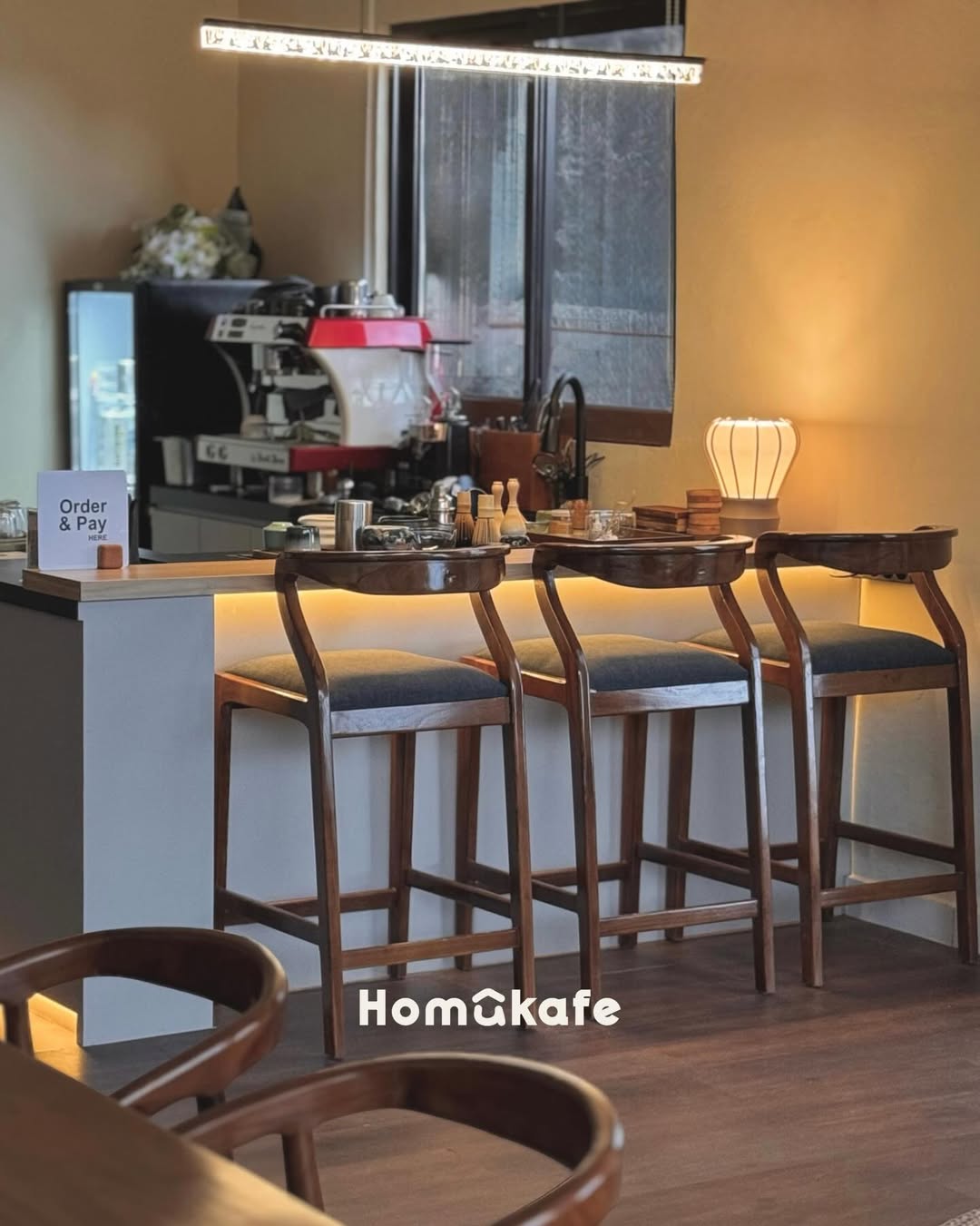 Bali's New Tables - Homukafe