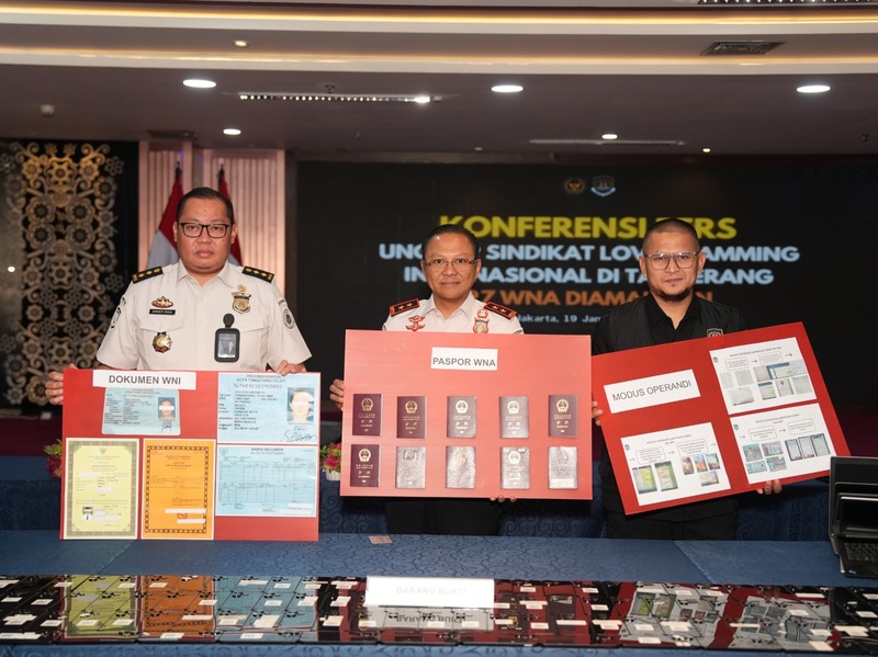 Immigration Dismantles International Love-Scamming Syndicate in Tangerang, 27 Foreign Nationals Detained