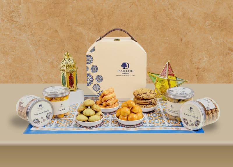 Signature Ramadan Hamper by DoubleTree by Hilton Jakarta - Diponegoro