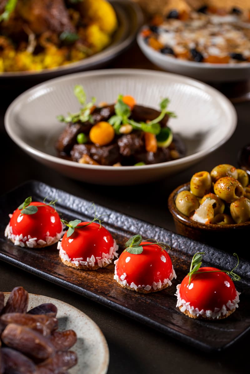 CAKES OF THE MONTH - Mandarin Oriental Jakarta 