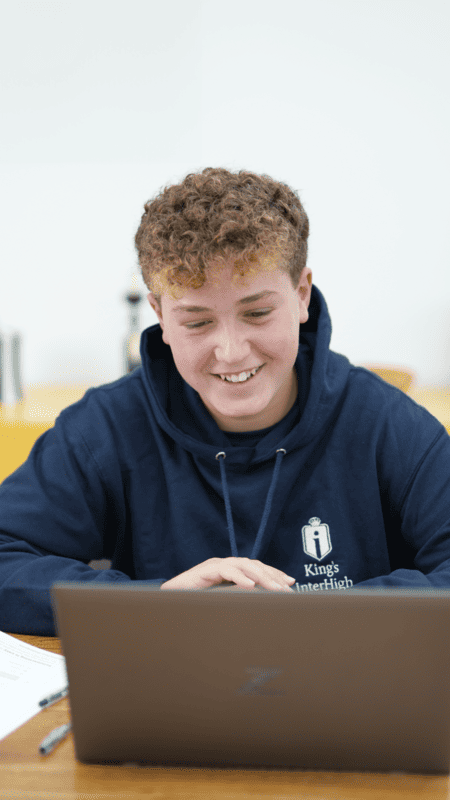  Online Schooling for a Better Education