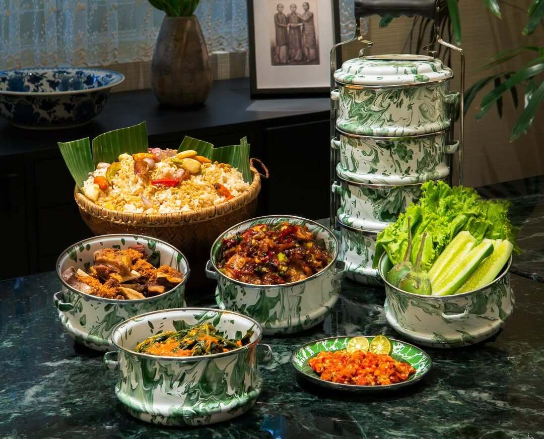 New Tables in Jakarta – Uma Oma Heritage