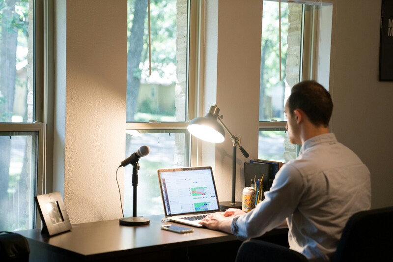 Indonesian Government Reviews One-Day WFH Scheme in Five Working Days