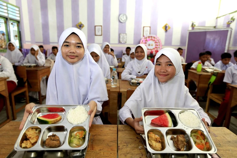 Beyond Distribution: What Is Indonesia’s School Meal Programme Trying to Build? (An Opinion Piece)