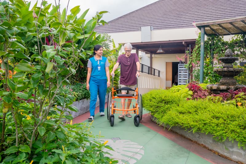 Eldercare in Bali – Hovi Fills the Gap
