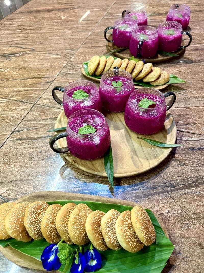 Roti Kompyang and Dragon Fruit Juice (Photo credit - Felix Martua)