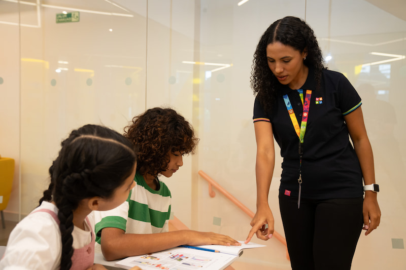 Interested in teaching with English 1 Indonesia?