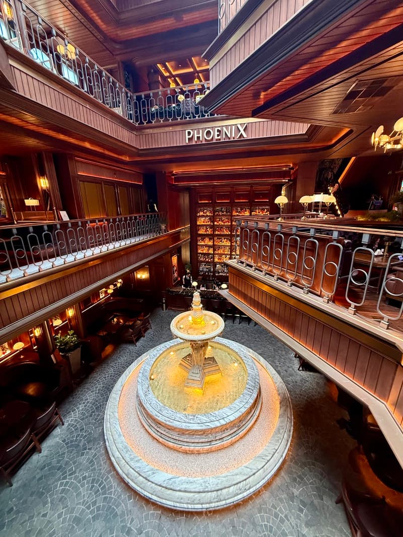 Phoenix Gastrobar by Holywings
