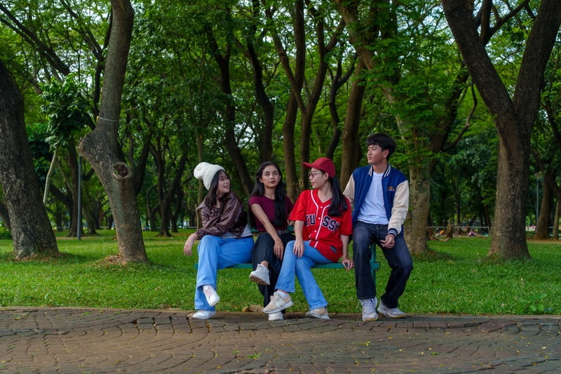 'What the…?': The English Language and Teen Lingo Dynamics