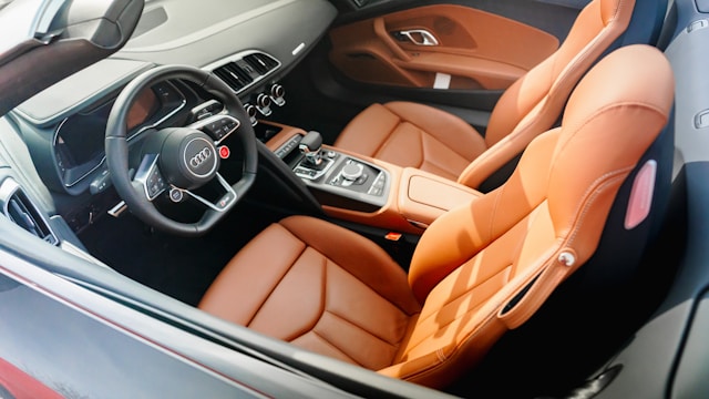 What Self-Drive Travelers Should Know Before Signing the Rental Agreement