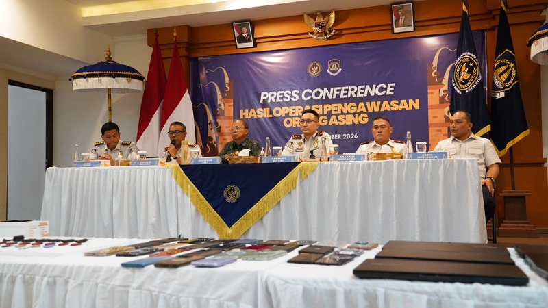 Immigration Authorities Detain 17 Foreigners Over Alleged Illegal Online Lending Business in Bali